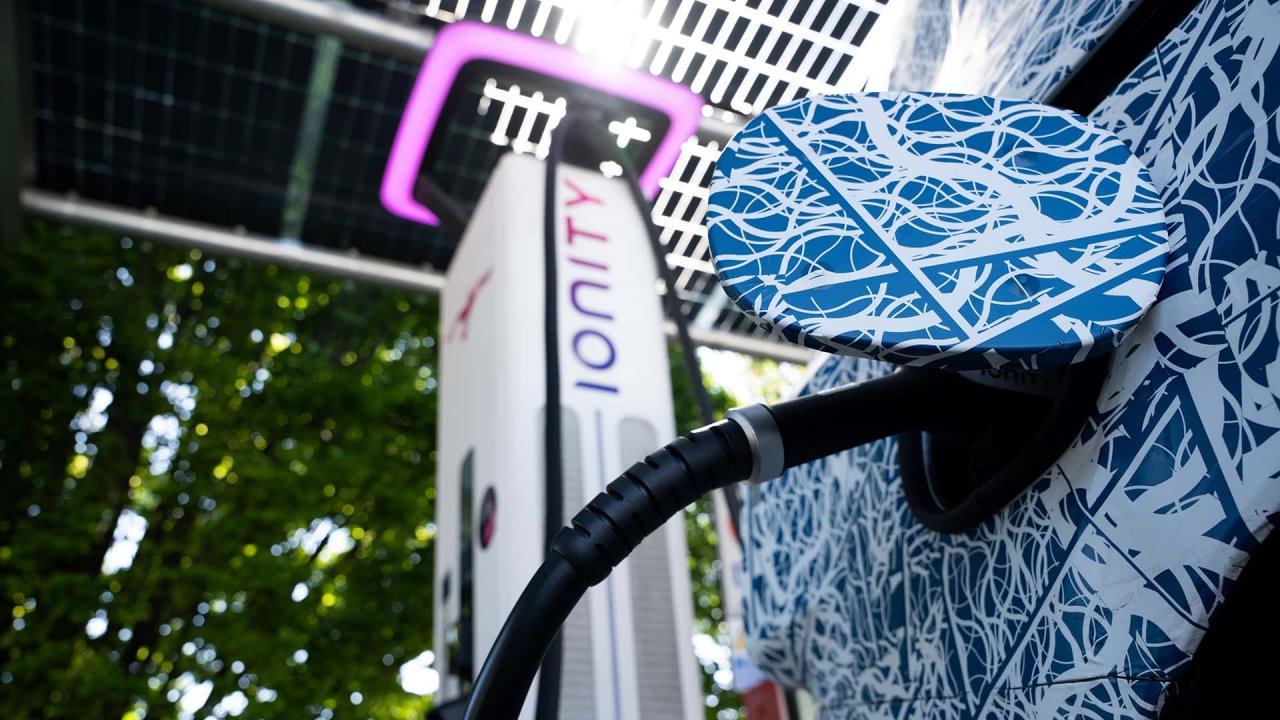 Z električnim kombijem na več kot 1000 kilometrov dolgo pot
