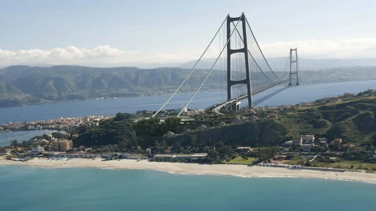 Iz Italije preko mostu na Sicilijo, predvidoma od leta 2033 dalje