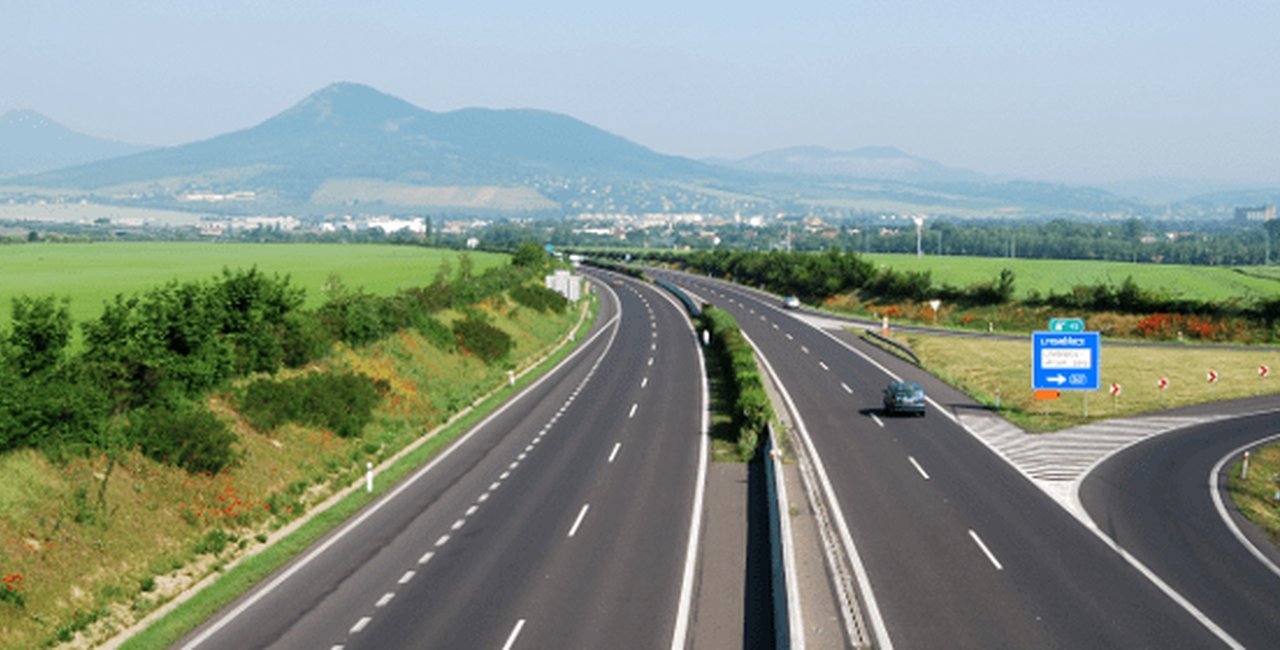Na prvem odseku že hitreje po avtocesti