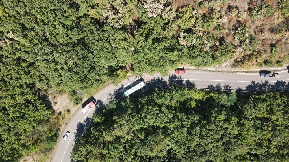 Predserijski BMW na Madžarskem vpleten v težjo nesrečo