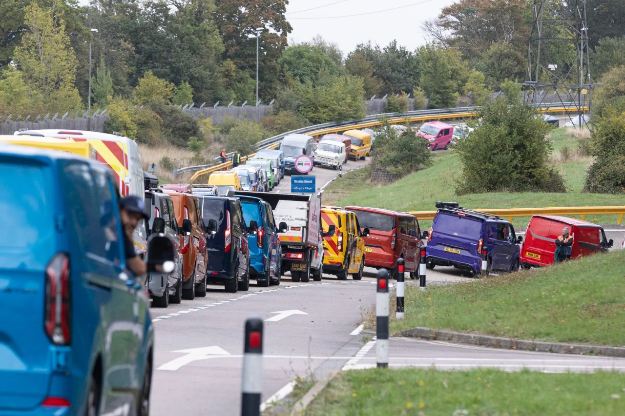 Transit postavil rekord z najdaljšim konvojem