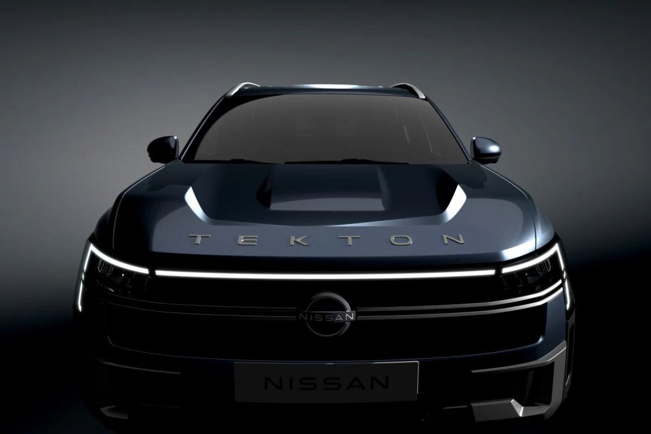 Dacia Duster bo dobila še enega brata Dacia Duster bo dobila še enega brata