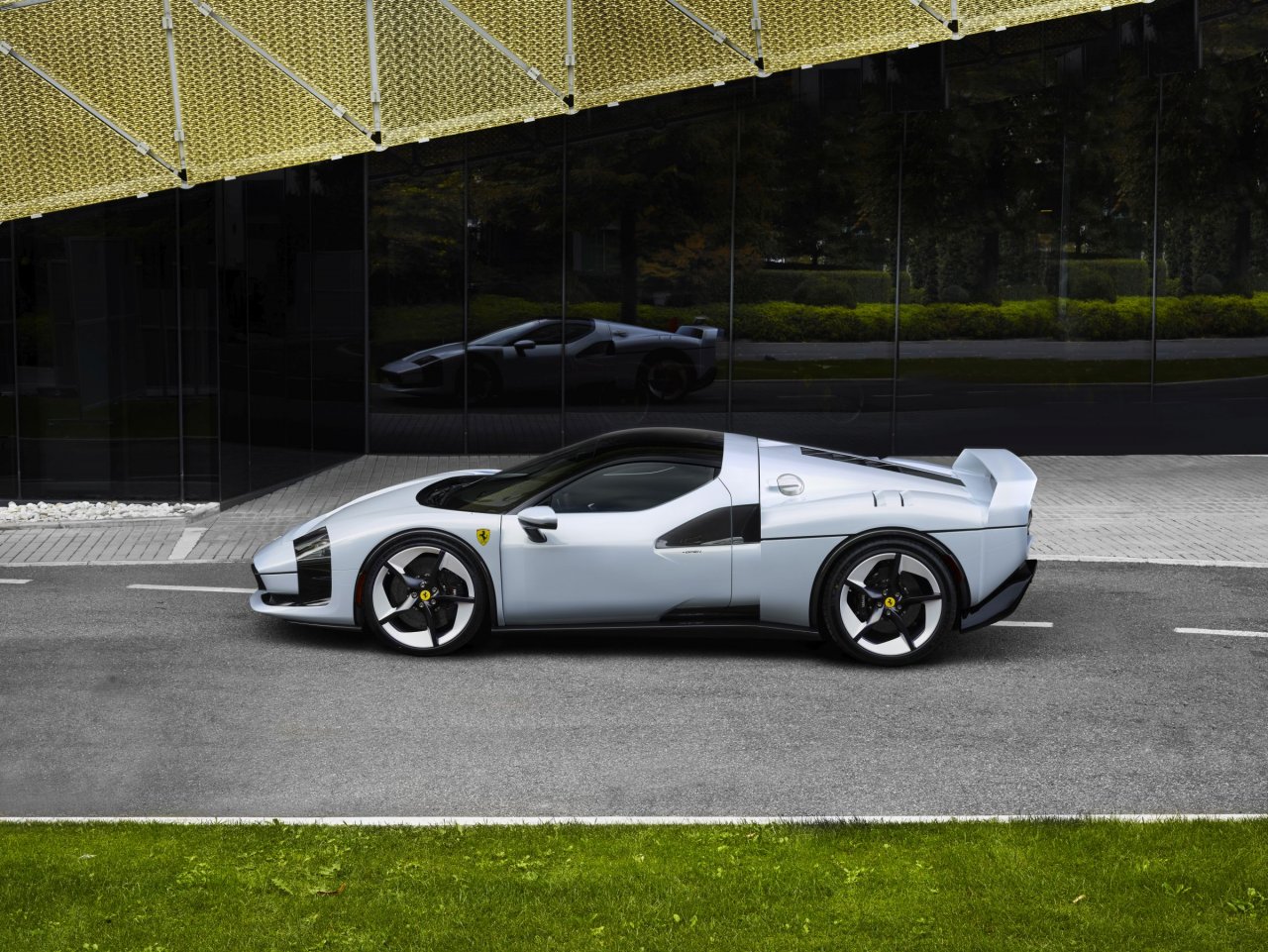 Ferrari SC40 – sodobni poklon legendarnemu F40