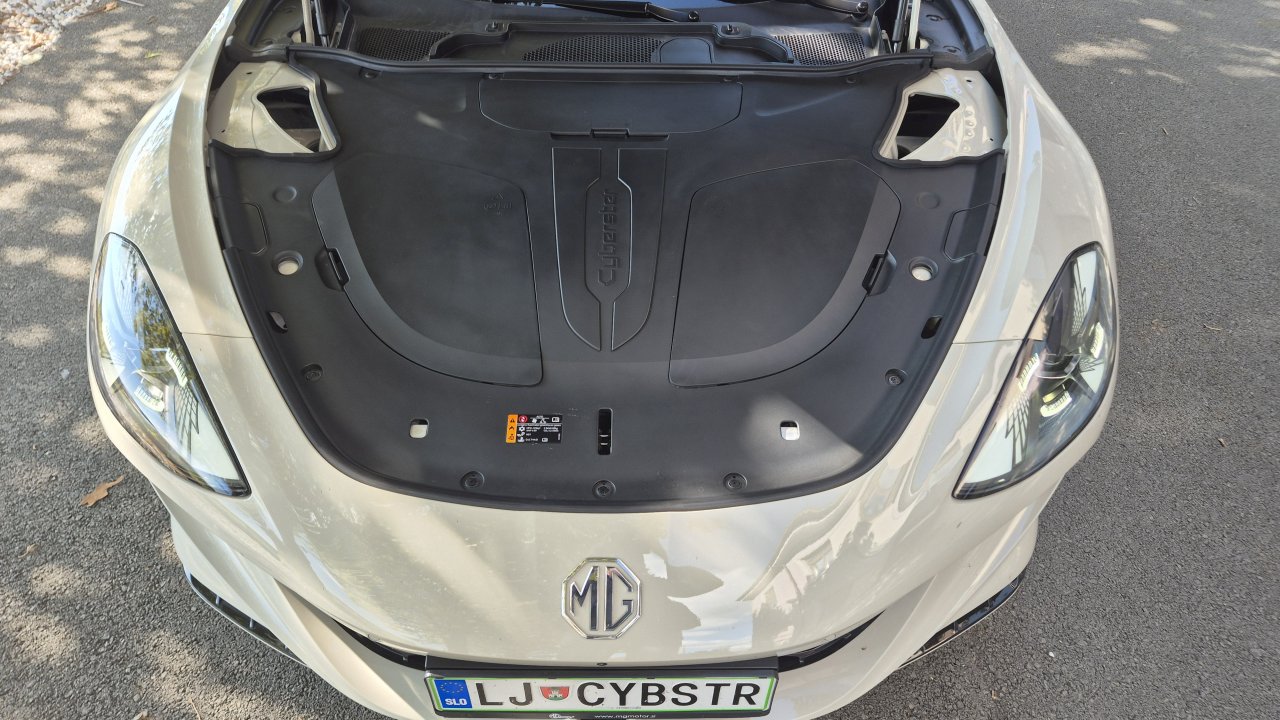 Hudičevo hiter in uživaški roadster