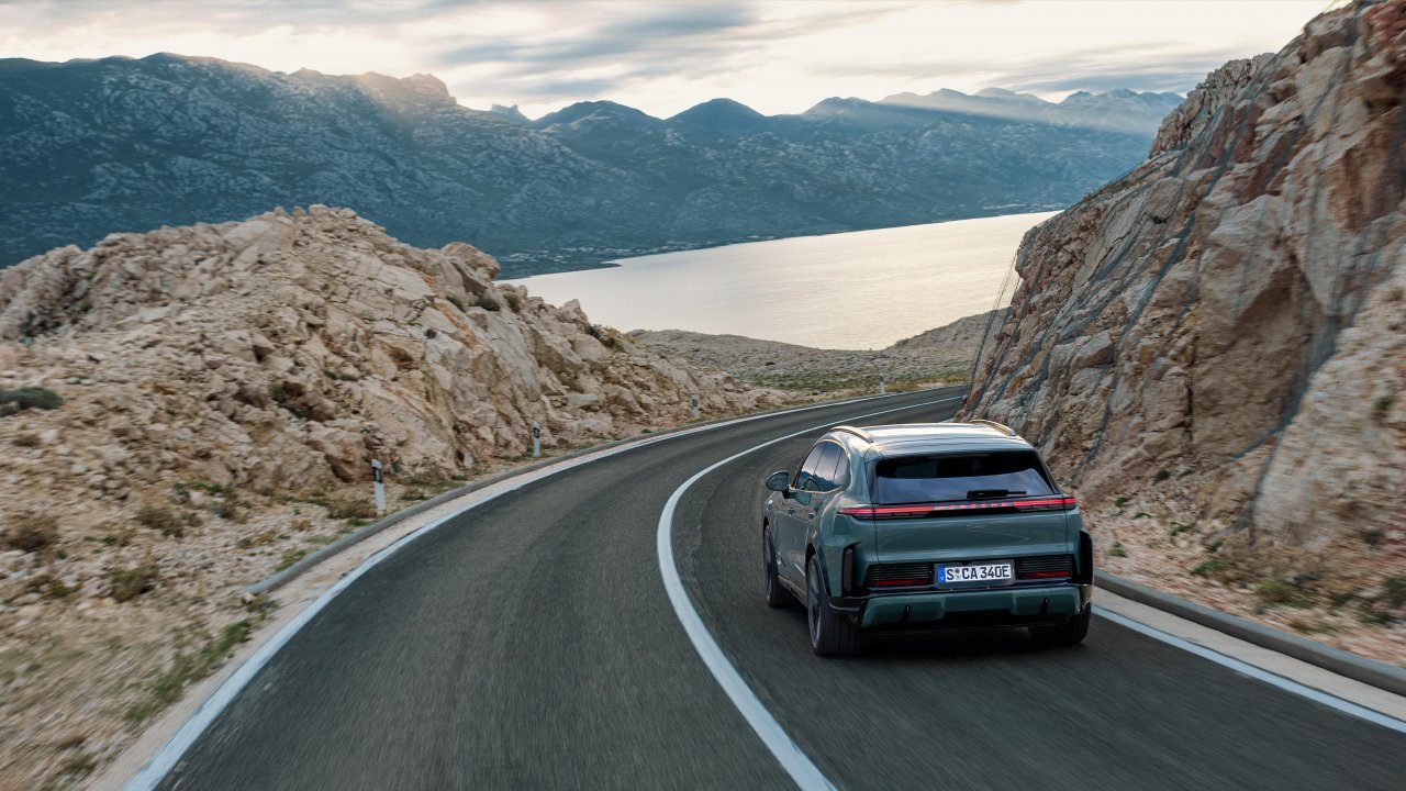 Najmočnejši serijski Porsche vseh časov