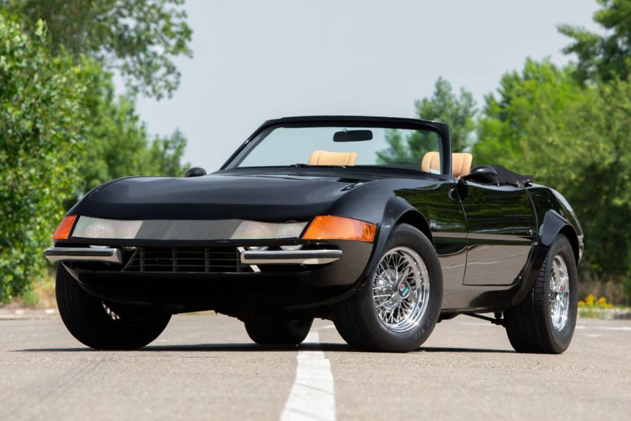 »Ferrari Daytona« iz serije Miami Vice gre na dražbo