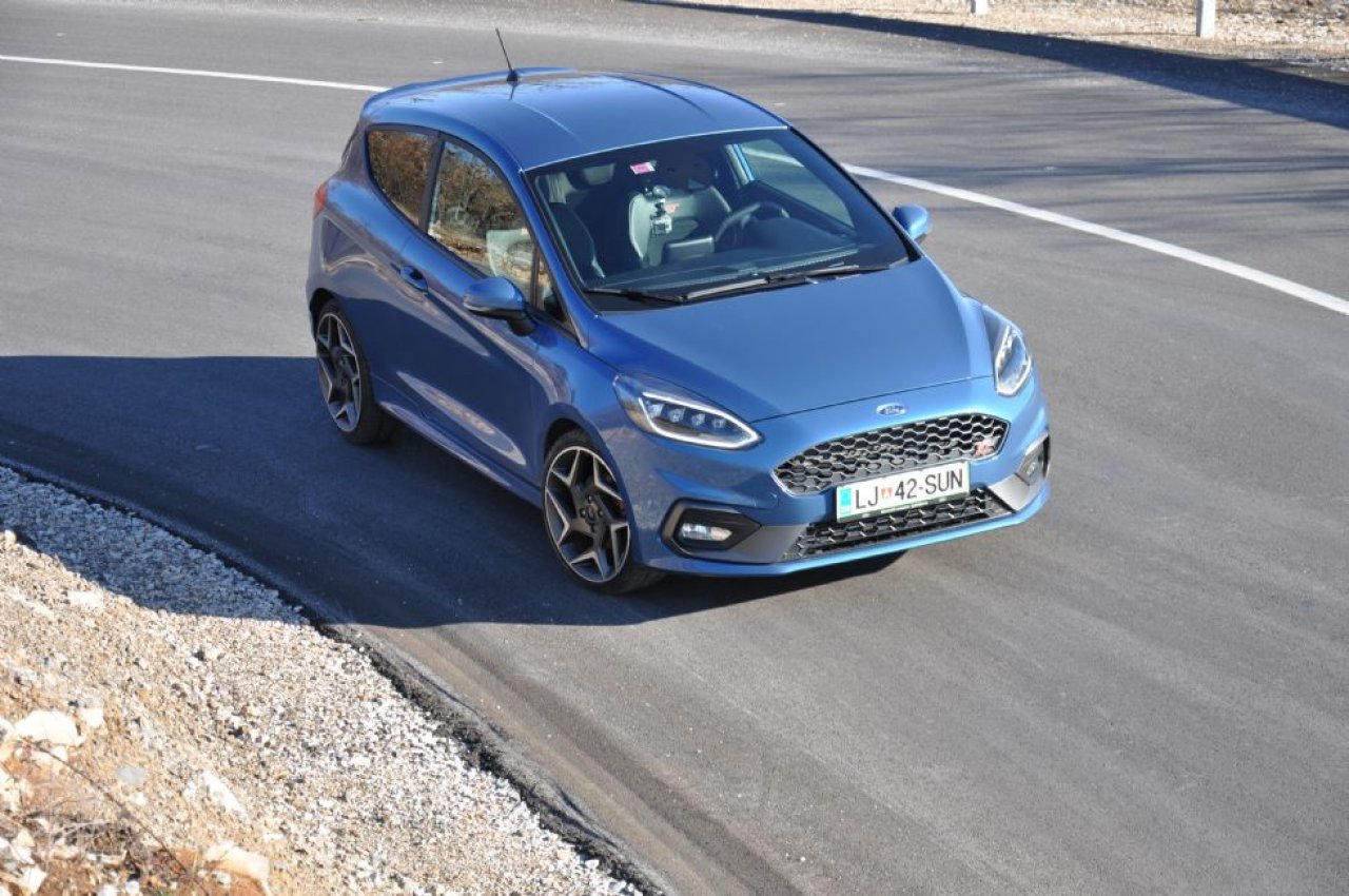Naslednika Fieste in Pume Gen E na Renaultovi platformi