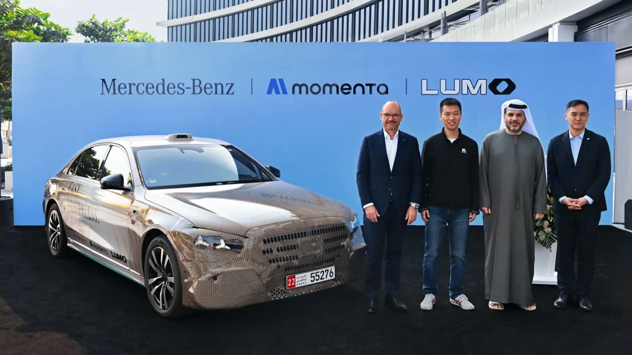 Prihaja osveženi Mercedes razred S, V12 motor ostaja