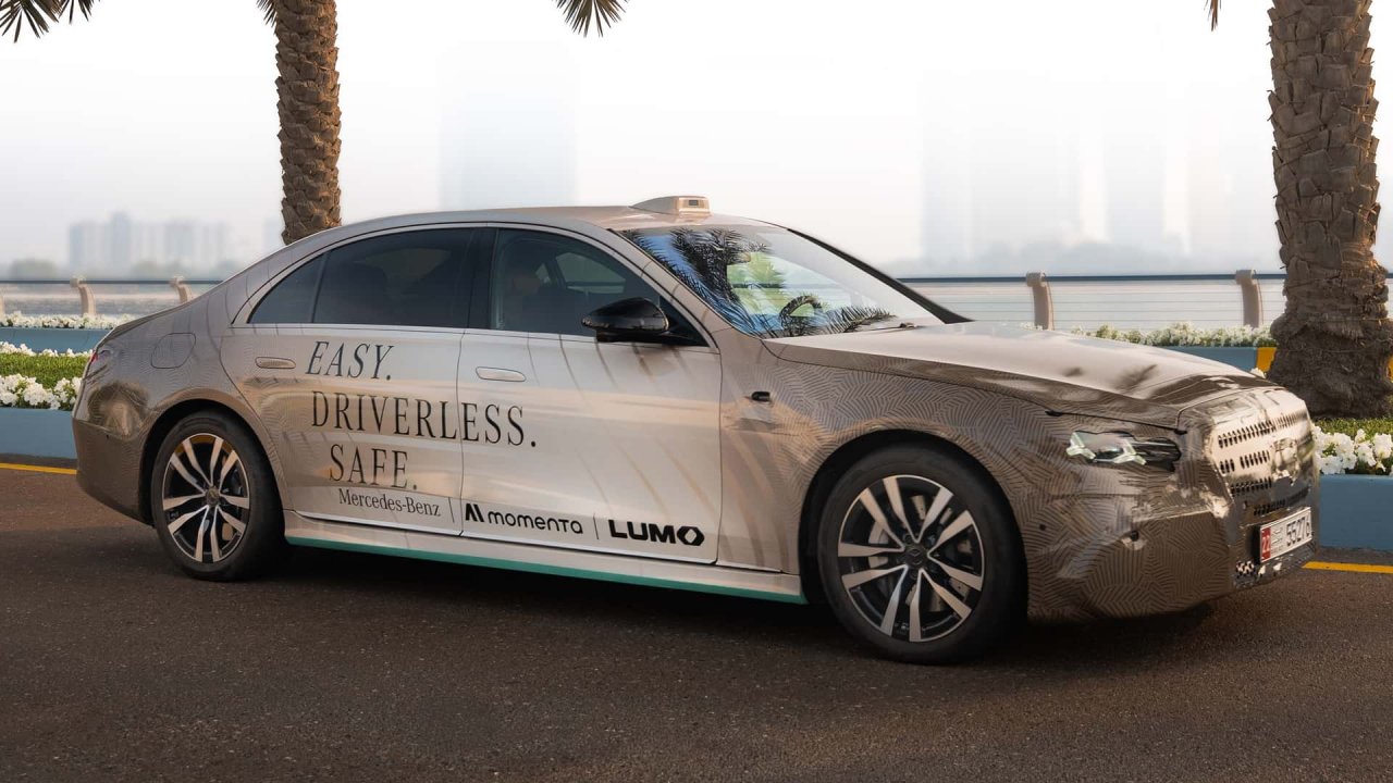 Prihaja osveženi Mercedes razred S, V12 motor ostaja