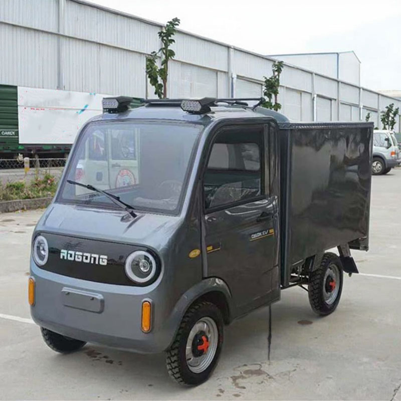 Električni mini dostavnik za 852 evrov