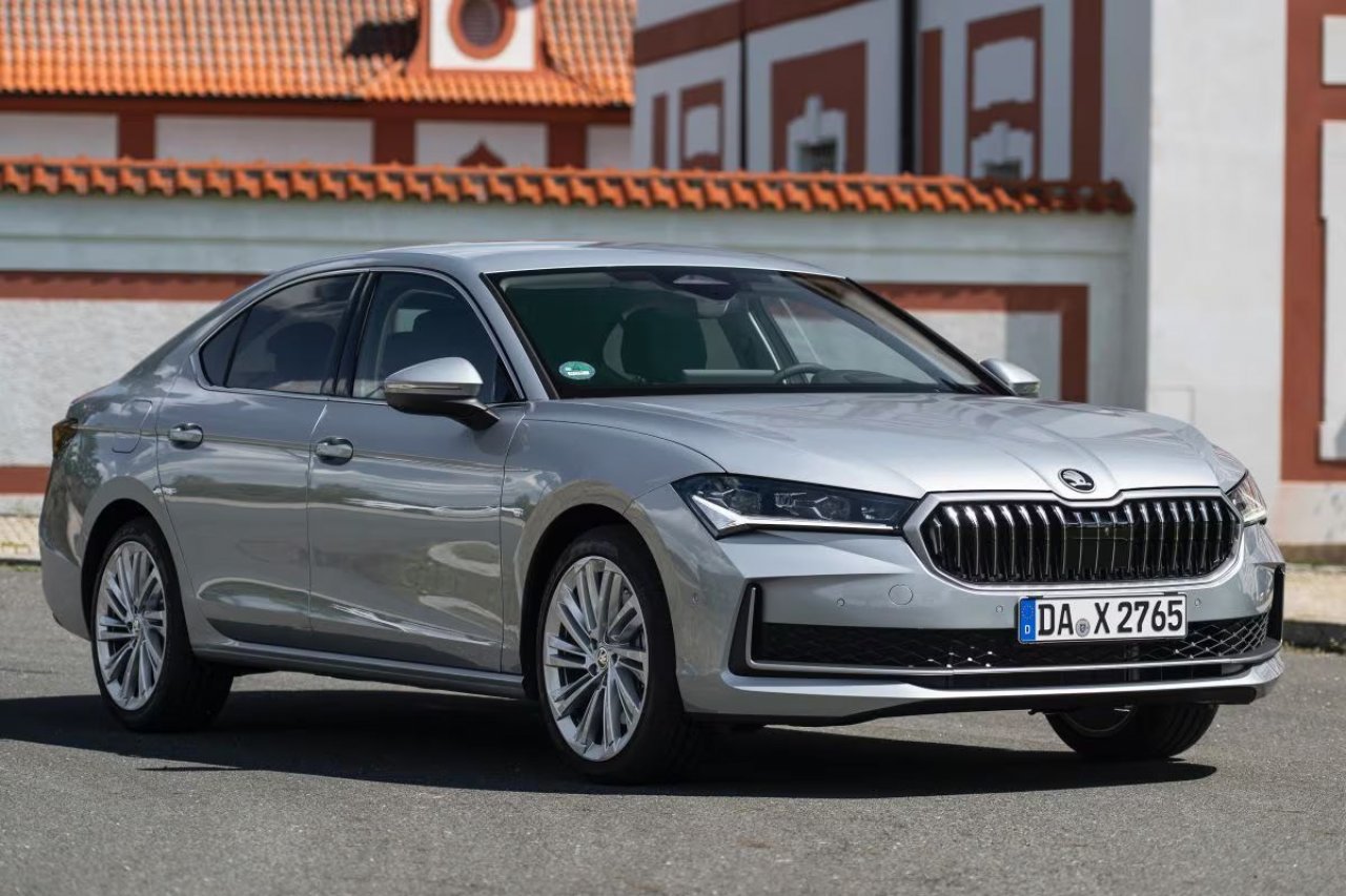 Škoda Superb postaja precej močnejša