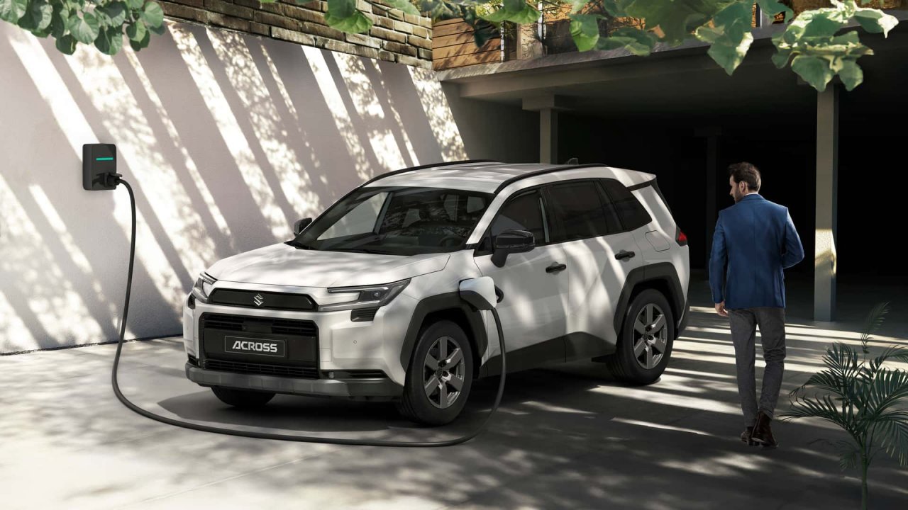 Suzuki si je spet sposodil najnovejšo Toyoto
