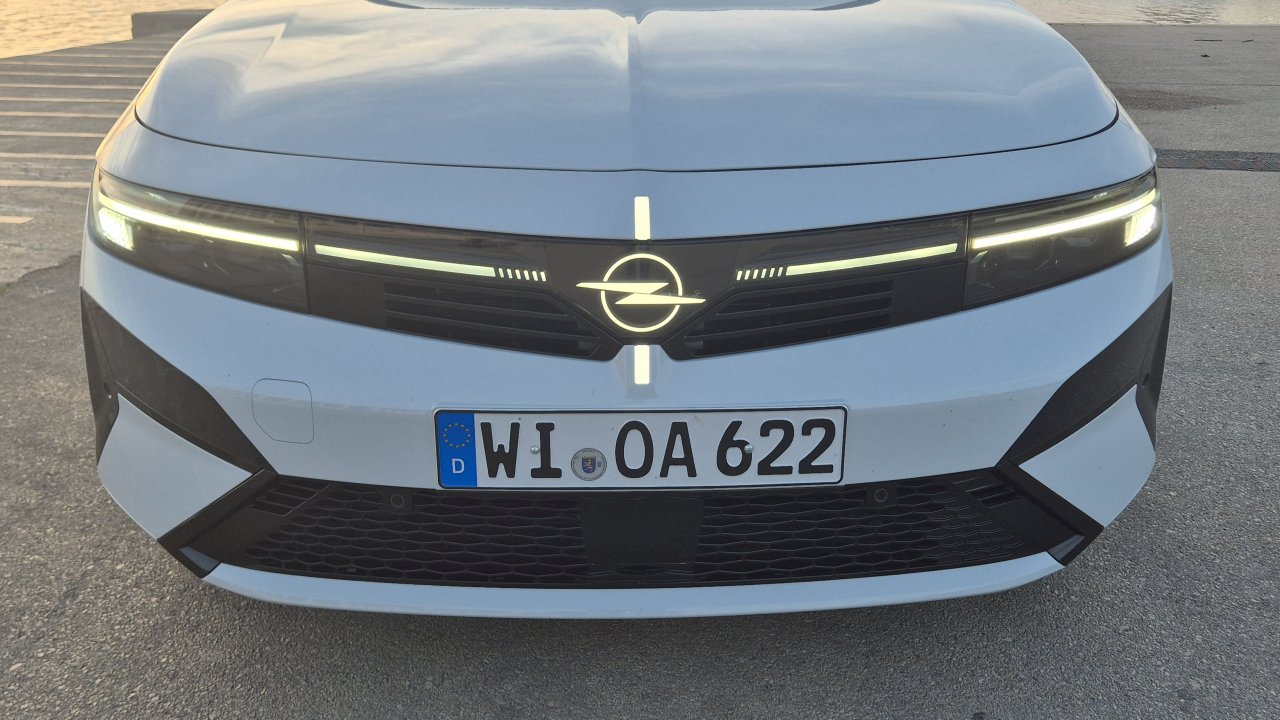 Eleganten obraz in učinkovite pogonske možnosti
