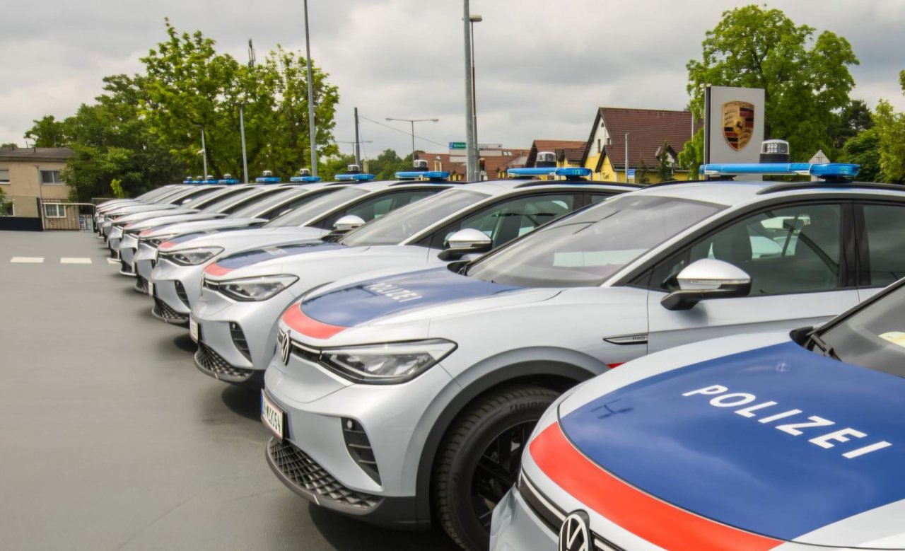Električarji niso primerni za prave policijske naloge