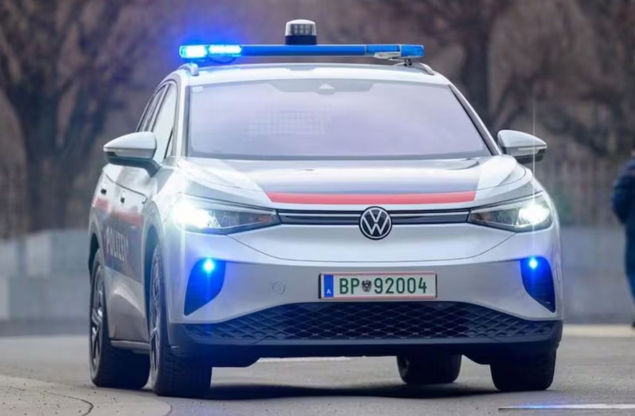 Električarji niso primerni za prave policijske naloge