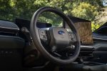 Subarujev električni sedemsedežnik za pobege - fotografija 3