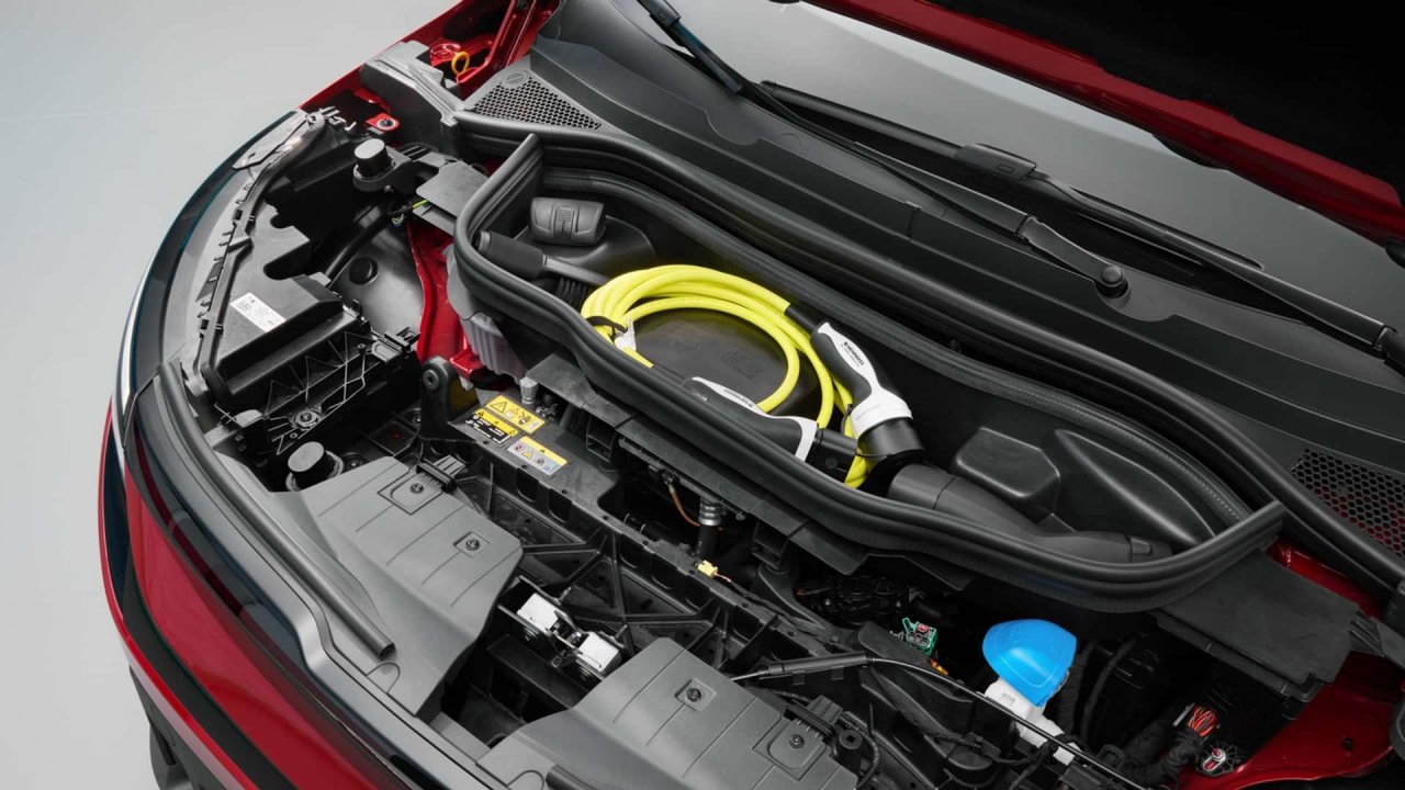 Škodin električni križanec z dosegom do 440 kilometrov