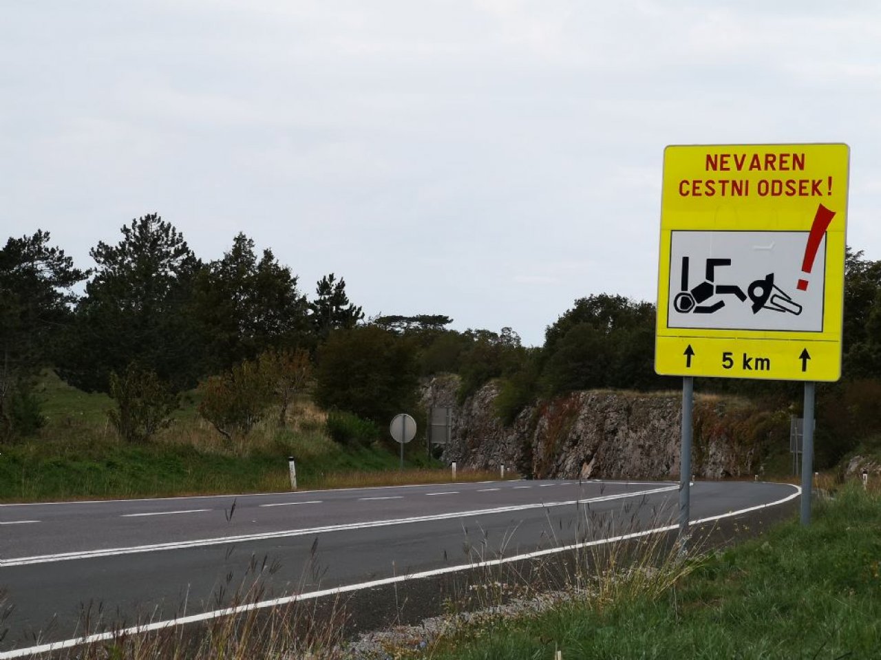 Ugotovili veliko pomanjkljivosti na naših cestah, zlasti za motoriste