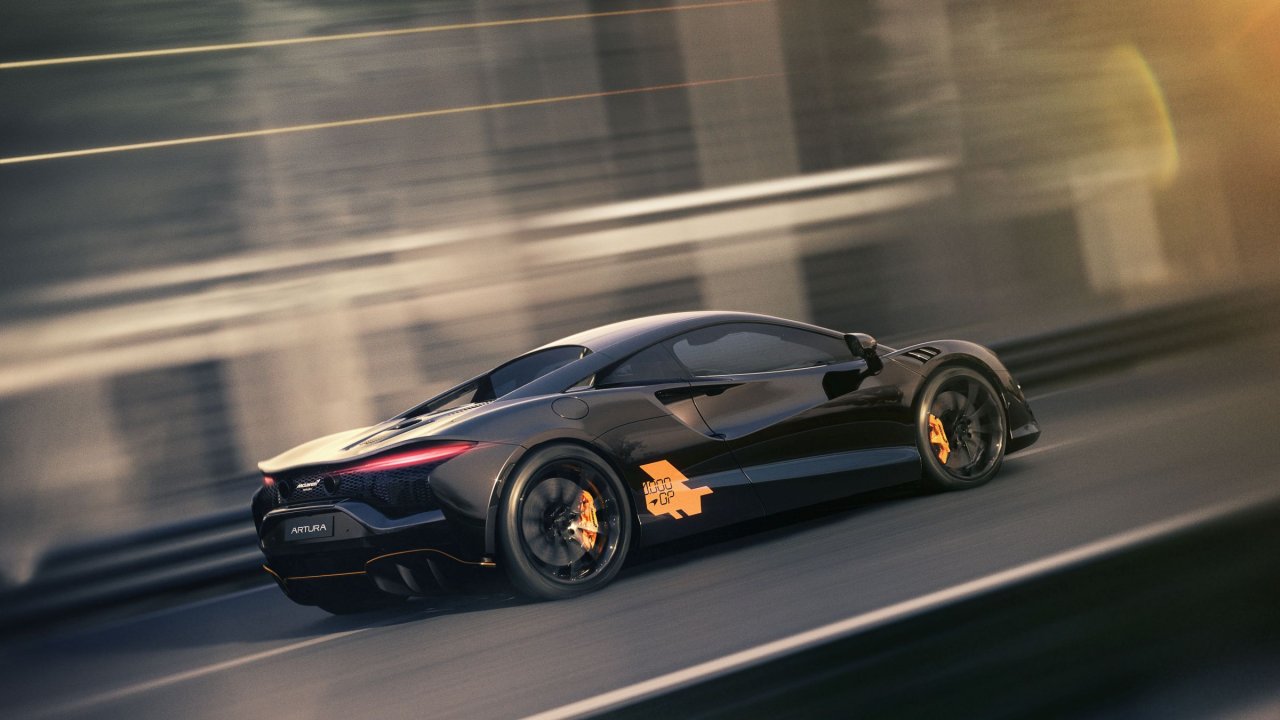 McLaren z omejeno serijo Arture obeležuje tisočo dirko v F1